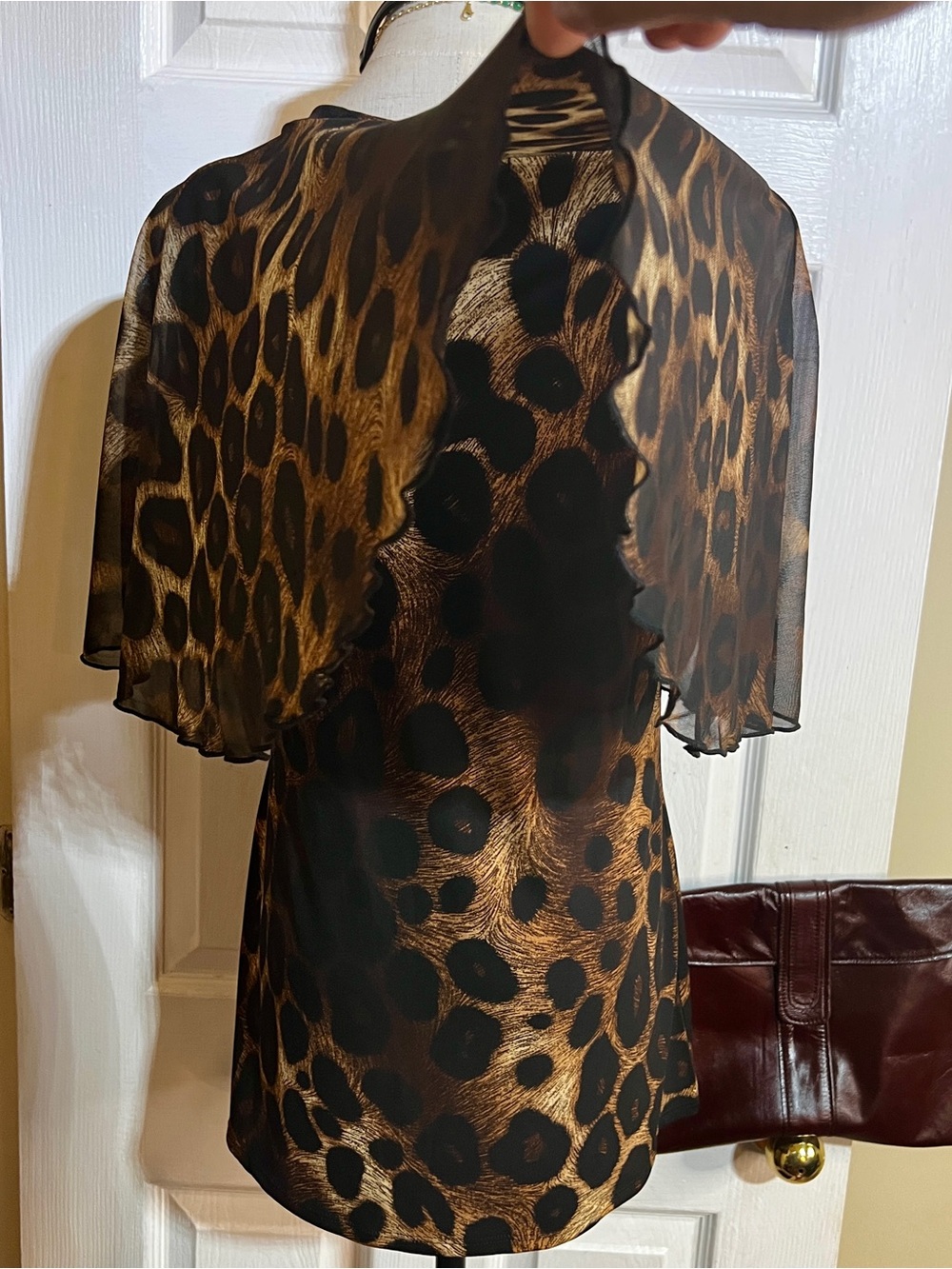 Adele&May Wms Animal Print Sheer Butterfly Flutter Overlay Boho Artsy Top S - Picture 4 of 10